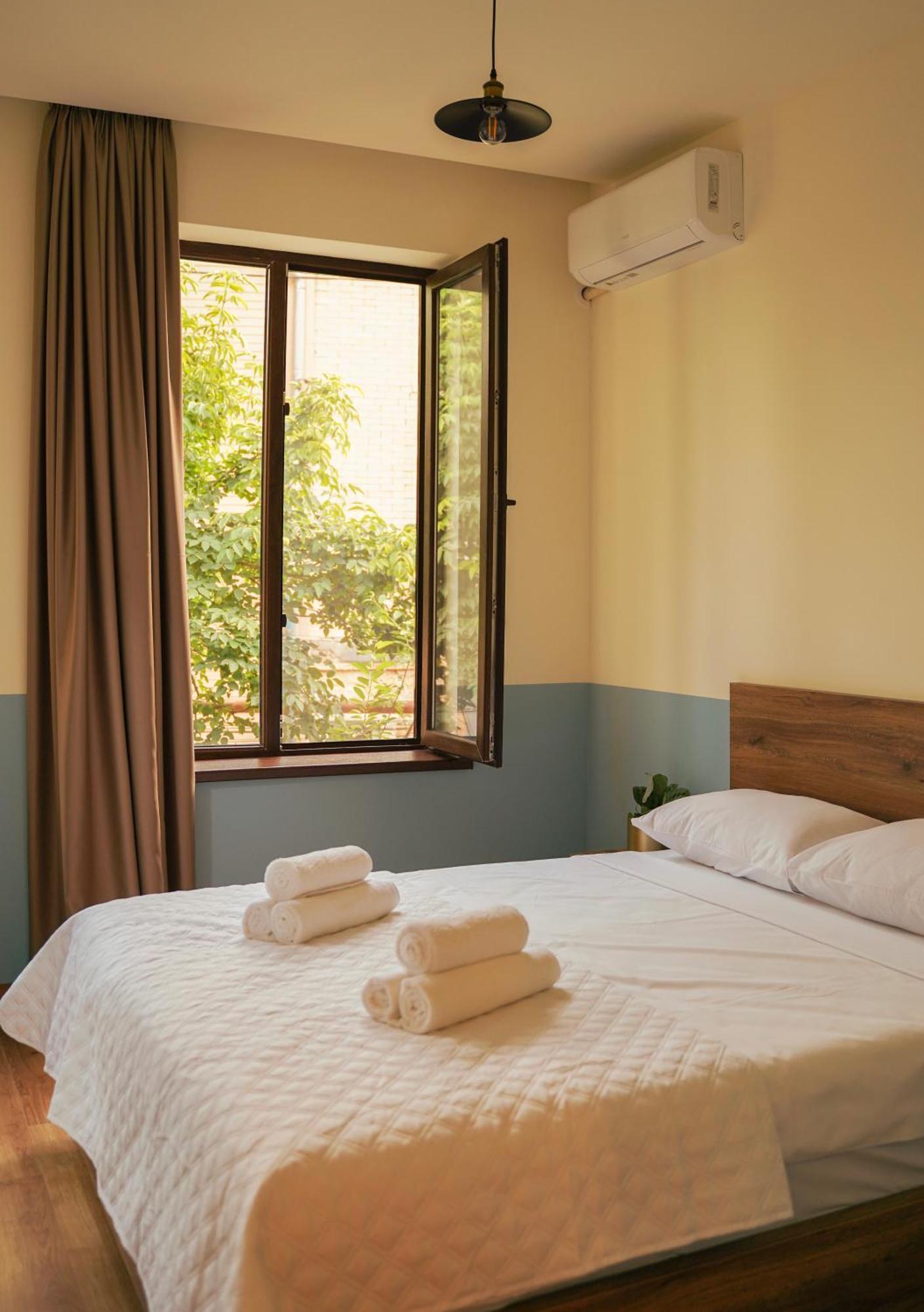 Dro Hotel Kutaisi Exterior photo